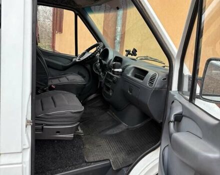 Белый Мерседес Sprinter, объемом двигателя 2.15 л и пробегом 592 тыс. км за 6499 $, фото 2 на Automoto.ua
