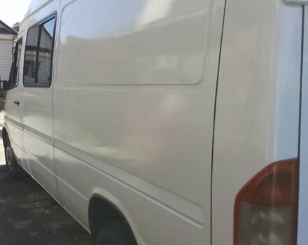 Белый Мерседес Sprinter, объемом двигателя 2.1 л и пробегом 350 тыс. км за 8300 $, фото 3 на Automoto.ua