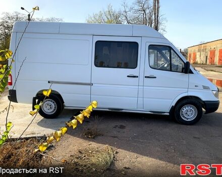 Белый Мерседес Sprinter, объемом двигателя 2.7 л и пробегом 526 тыс. км за 8500 $, фото 4 на Automoto.ua