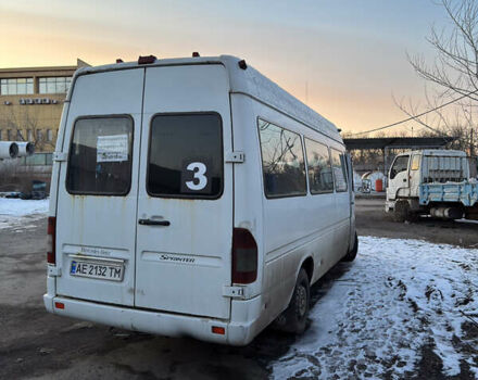 Белый Мерседес Sprinter, объемом двигателя 2.15 л и пробегом 800 тыс. км за 4104 $, фото 6 на Automoto.ua