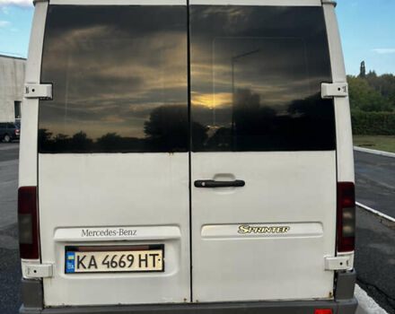 Белый Мерседес Sprinter, объемом двигателя 2.2 л и пробегом 10 тыс. км за 12999 $, фото 2 на Automoto.ua