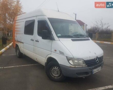 Белый Мерседес Sprinter, объемом двигателя 2.15 л и пробегом 360 тыс. км за 5800 $, фото 2 на Automoto.ua