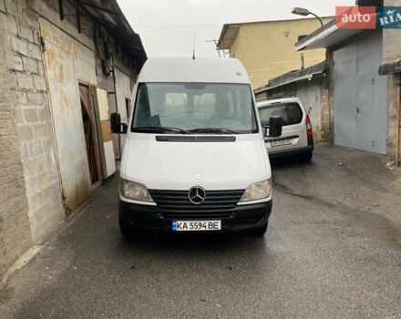 Белый Мерседес Sprinter, объемом двигателя 2.1 л и пробегом 310 тыс. км за 7200 $, фото 1 на Automoto.ua