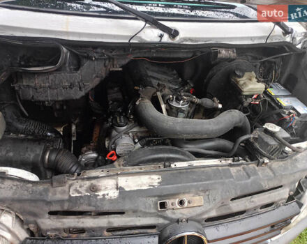 Белый Мерседес Sprinter, объемом двигателя 2.2 л и пробегом 552 тыс. км за 6700 $, фото 8 на Automoto.ua