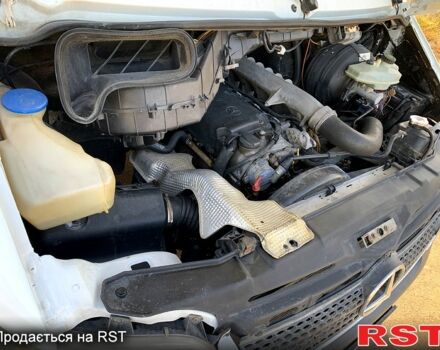 Белый Мерседес Sprinter, объемом двигателя 2.7 л и пробегом 526 тыс. км за 8500 $, фото 13 на Automoto.ua