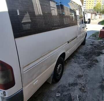 Белый Мерседес Sprinter, объемом двигателя 2.2 л и пробегом 300 тыс. км за 4800 $, фото 5 на Automoto.ua