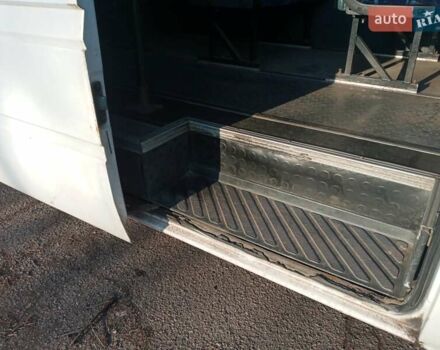 Белый Мерседес Sprinter, объемом двигателя 2.15 л и пробегом 500 тыс. км за 8500 $, фото 2 на Automoto.ua