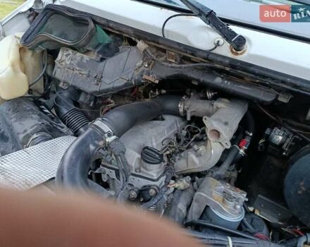 Белый Мерседес Sprinter, объемом двигателя 2.2 л и пробегом 530 тыс. км за 9000 $, фото 16 на Automoto.ua