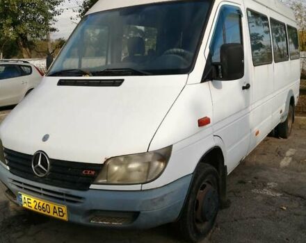 Белый Мерседес Sprinter, объемом двигателя 2.15 л и пробегом 500 тыс. км за 8500 $, фото 15 на Automoto.ua