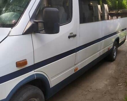 Мерседес Sprinter 2002 у Рівному на Automoto.ua Білий Мерседес Sprinter, об'ємом двигуна 0 л та пробігом 6 тис. км за 5000 $, фото 7 на Automoto.ua