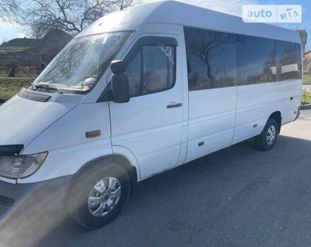 Белый Мерседес Sprinter, объемом двигателя 2.15 л и пробегом 252 тыс. км за 7200 $, фото 7 на Automoto.ua