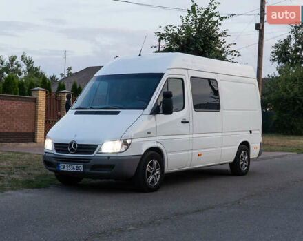 Белый Мерседес Sprinter, объемом двигателя 2.69 л и пробегом 580 тыс. км за 16300 $, фото 1 на Automoto.ua