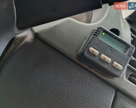 Белый Мерседес Sprinter, объемом двигателя 2.2 л и пробегом 530 тыс. км за 9000 $, фото 13 на Automoto.ua