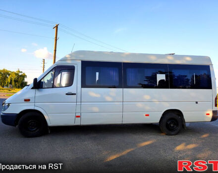 Белый Мерседес Sprinter, объемом двигателя 2.2 л и пробегом 0 тыс. км за 7000 $, фото 2 на Automoto.ua