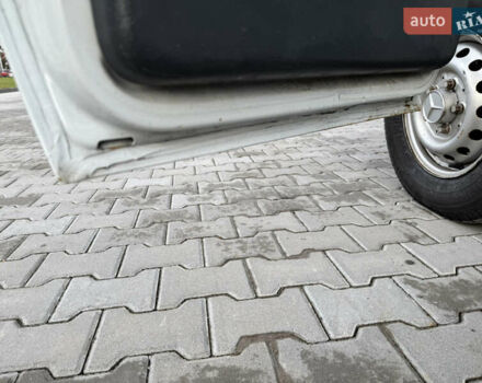 Білий Мерседес Sprinter, об'ємом двигуна 2.2 л та пробігом 361 тис. км за 9399 $, фото 19 на Automoto.ua