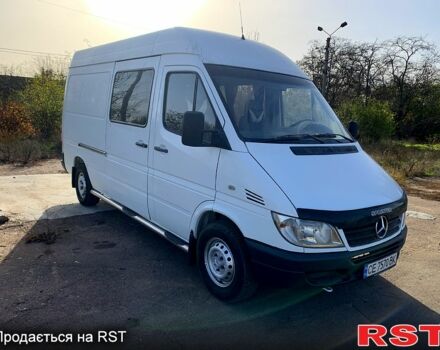 Белый Мерседес Sprinter, объемом двигателя 2.7 л и пробегом 526 тыс. км за 8500 $, фото 2 на Automoto.ua