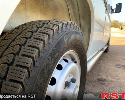 Белый Мерседес Sprinter, объемом двигателя 2.7 л и пробегом 526 тыс. км за 8500 $, фото 8 на Automoto.ua