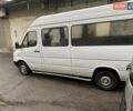 Белый Мерседес Sprinter, объемом двигателя 2.1 л и пробегом 310 тыс. км за 7200 $, фото 4 на Automoto.ua