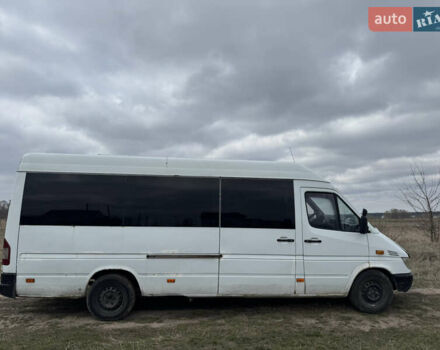 Белый Мерседес Sprinter, объемом двигателя 2.1 л и пробегом 850 тыс. км за 4700 $, фото 18 на Automoto.ua