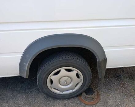 Білий Мерседес Sprinter, об'ємом двигуна 2.2 л та пробігом 600 тис. км за 13600 $, фото 3 на Automoto.ua