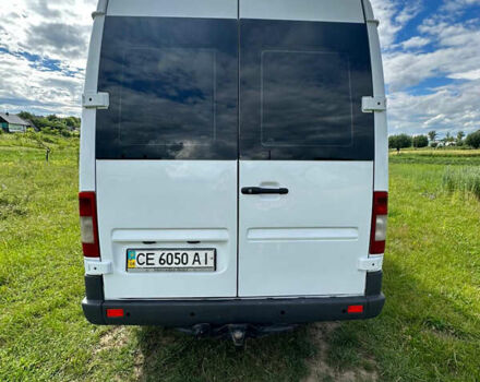 Белый Мерседес Sprinter, объемом двигателя 0 л и пробегом 450 тыс. км за 11814 $, фото 7 на Automoto.ua