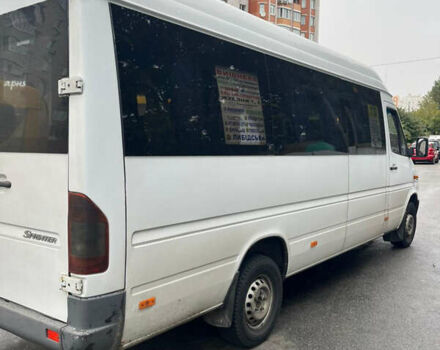 Белый Мерседес Sprinter, объемом двигателя 2.15 л и пробегом 800 тыс. км за 9500 $, фото 3 на Automoto.ua
