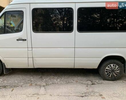 Белый Мерседес Sprinter, объемом двигателя 2.69 л и пробегом 770 тыс. км за 6500 $, фото 5 на Automoto.ua