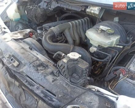 Белый Мерседес Sprinter, объемом двигателя 2.7 л и пробегом 550 тыс. км за 9500 $, фото 13 на Automoto.ua