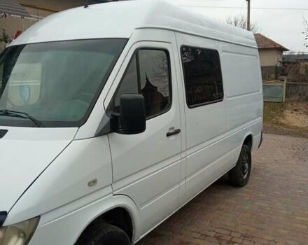 Белый Мерседес Sprinter, объемом двигателя 2.2 л и пробегом 758 тыс. км за 7500 $, фото 2 на Automoto.ua