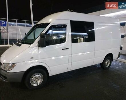Белый Мерседес Sprinter, объемом двигателя 2.7 л и пробегом 520 тыс. км за 9999 $, фото 1 на Automoto.ua