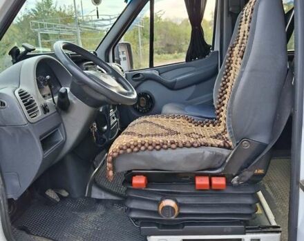 Белый Мерседес Sprinter, объемом двигателя 2.69 л и пробегом 580 тыс. км за 7700 $, фото 10 на Automoto.ua