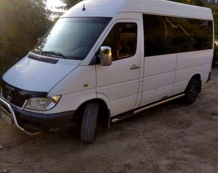 Белый Мерседес Sprinter, объемом двигателя 2.1 л и пробегом 320 тыс. км за 8900 $, фото 4 на Automoto.ua