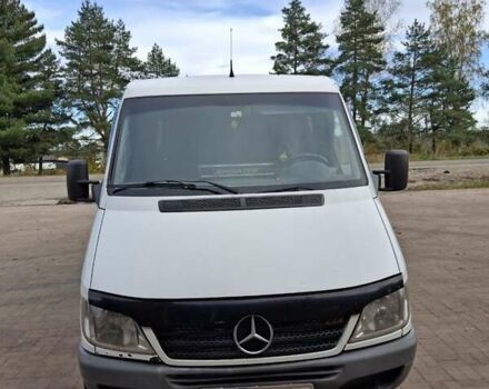 Белый Мерседес Sprinter, объемом двигателя 2.69 л и пробегом 580 тыс. км за 7700 $, фото 5 на Automoto.ua