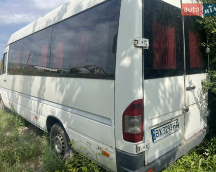 Белый Мерседес Sprinter, объемом двигателя 2.15 л и пробегом 800 тыс. км за 4300 $, фото 3 на Automoto.ua