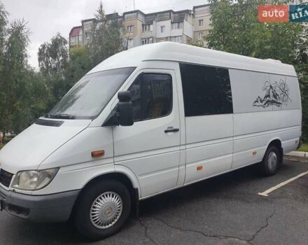 Белый Мерседес Sprinter, объемом двигателя 2.7 л и пробегом 800 тыс. км за 10000 $, фото 8 на Automoto.ua