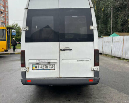 Белый Мерседес Sprinter, объемом двигателя 2.15 л и пробегом 800 тыс. км за 9500 $, фото 1 на Automoto.ua