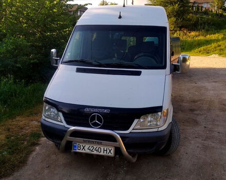 Белый Мерседес Sprinter, объемом двигателя 2.1 л и пробегом 320 тыс. км за 8900 $, фото 5 на Automoto.ua