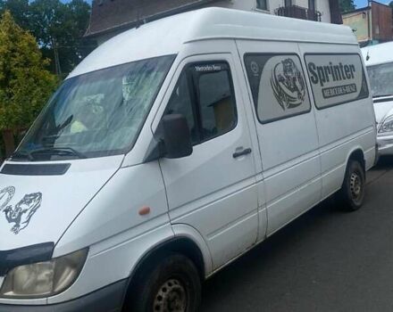 Белый Мерседес Sprinter, объемом двигателя 2.15 л и пробегом 650 тыс. км за 4700 $, фото 1 на Automoto.ua