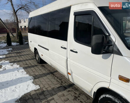 Белый Мерседес Sprinter, объемом двигателя 2.15 л и пробегом 100 тыс. км за 6699 $, фото 4 на Automoto.ua