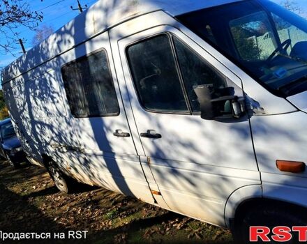 Білий Мерседес Sprinter, об'ємом двигуна 2.2 л та пробігом 390 тис. км за 2900 $, фото 2 на Automoto.ua