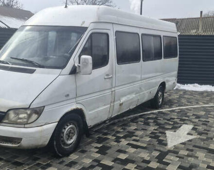 Белый Мерседес Sprinter, объемом двигателя 0 л и пробегом 453 тыс. км за 3800 $, фото 4 на Automoto.ua