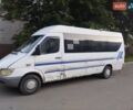 Белый Мерседес Sprinter, объемом двигателя 2.2 л и пробегом 300 тыс. км за 4000 $, фото 2 на Automoto.ua