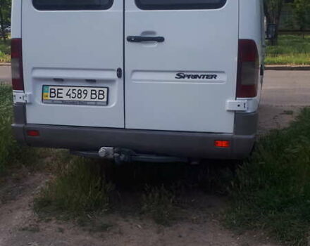 Белый Мерседес Sprinter, объемом двигателя 2.2 л и пробегом 500 тыс. км за 13500 $, фото 9 на Automoto.ua
