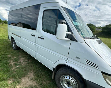 Белый Мерседес Sprinter, объемом двигателя 0 л и пробегом 450 тыс. км за 11814 $, фото 8 на Automoto.ua