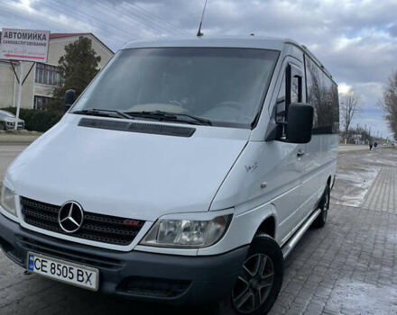 Белый Мерседес Sprinter, объемом двигателя 2.5 л и пробегом 500 тыс. км за 11600 $, фото 1 на Automoto.ua