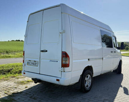 Белый Мерседес Sprinter, объемом двигателя 2.69 л и пробегом 438 тыс. км за 8800 $, фото 3 на Automoto.ua