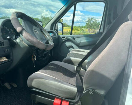 Белый Мерседес Sprinter, объемом двигателя 0 л и пробегом 450 тыс. км за 11814 $, фото 19 на Automoto.ua