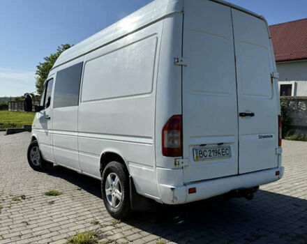 Белый Мерседес Sprinter, объемом двигателя 2.69 л и пробегом 438 тыс. км за 8800 $, фото 2 на Automoto.ua