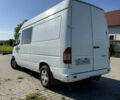 Белый Мерседес Sprinter, объемом двигателя 2.69 л и пробегом 438 тыс. км за 8800 $, фото 2 на Automoto.ua