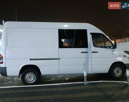 Белый Мерседес Sprinter, объемом двигателя 2.7 л и пробегом 520 тыс. км за 9999 $, фото 6 на Automoto.ua